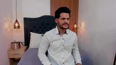 Snapshot of hamilton_1 chatting on September 23, 2:47 am Hamilton online show from September 23, 2:47 am