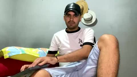 hamiltong12 online show from November 26, 4:24 am