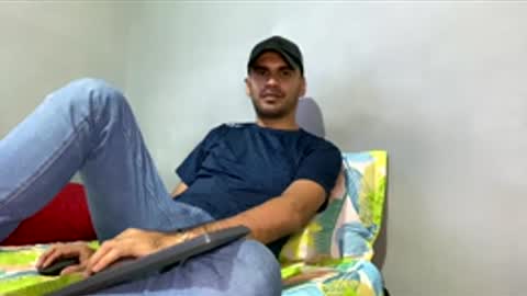 hamiltong12 online show from November 30, 7:45 am