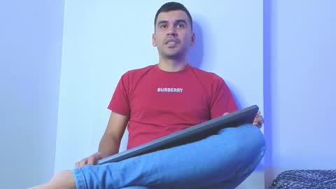 hamiltong12 online show from January 15, 9:51 pm