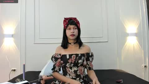 Snapshot of hamsel_dallas chatting on May 4, 8:49 pm Hamsel online show from May 4, 8:49 pm