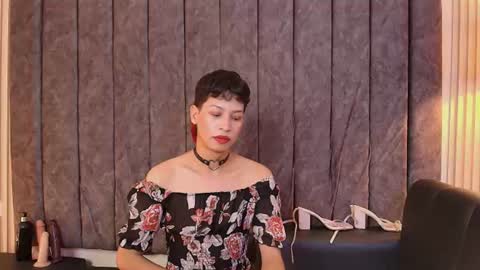 Snapshot of hamsel_dallas chatting on July 21, 10:23 pm Hamsel online show from July 21, 10:23 pm