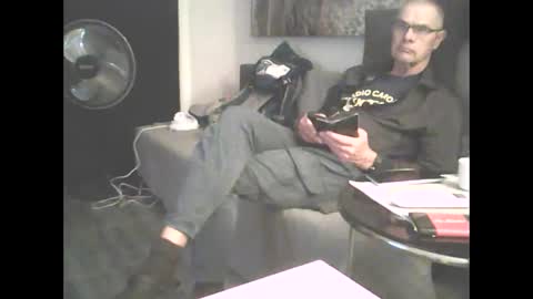 Prefer men 80 online show from January 9, 10:20 pm