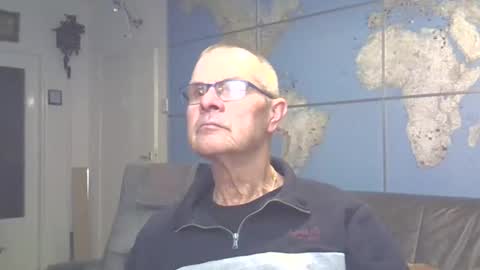 Prefer men 80 online show from March 8, 8:25 pm