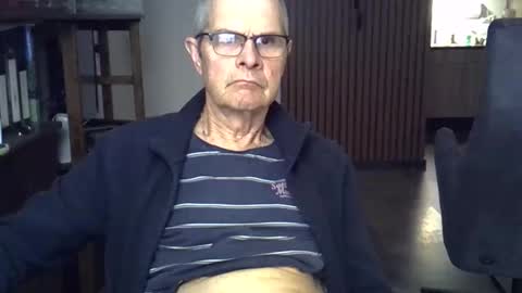 Prefer men 80 online show from April 14, 10:05 pm