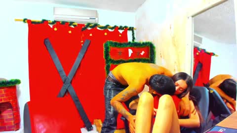 Hana and Zeta online show from January 23, 12:41 pm