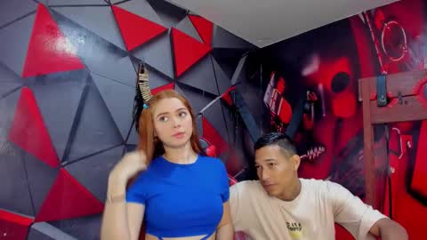 Hana and Zeta online show from November 16, 12:11 pm