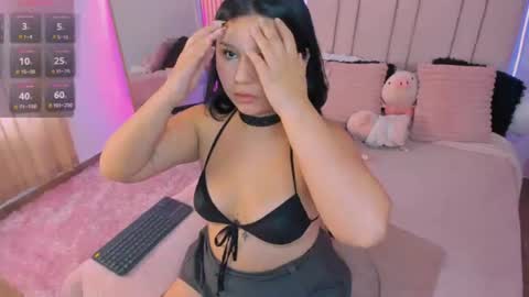 Hanna Rosse online show from June 17, 1:45 pm