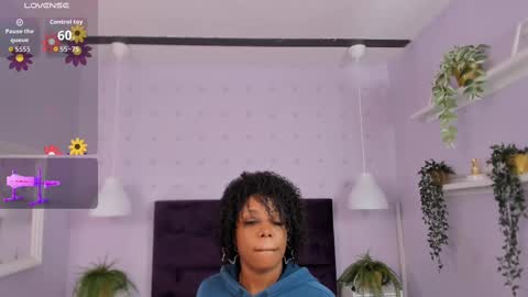 hanaahquinn online show from November 4, 11:42 am