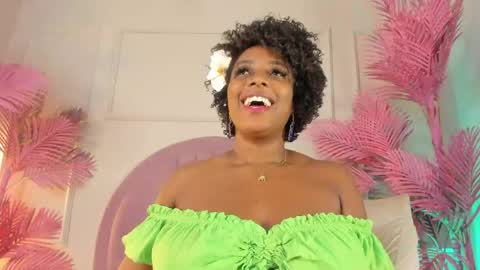 hanaahquinn online show from May 31, 6:09 pm