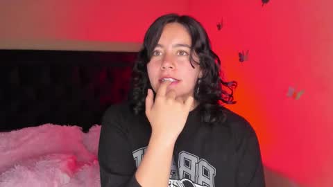 Hanah Montana Independent model online show from March 5, 5:31 pm