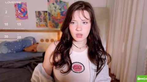 hanahwoods online show from January 9, 4:26 am