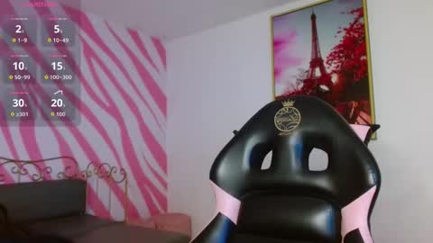 Hanaku  online show from March 6, 9:00 pm