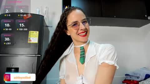 hanasleep online show from November 9, 7:01 pm