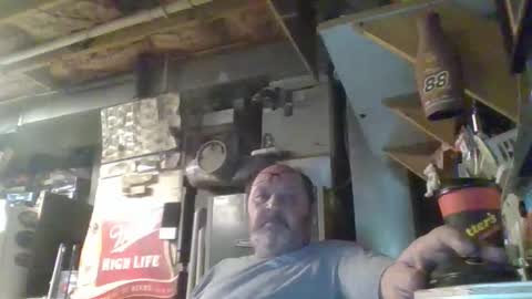 Snapshot of handiemanhere chatting on November 28, 2:36 am naked man online show from November 28, 2:36 am