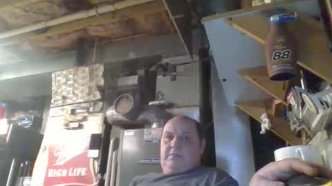 Snapshot of handiemanhere chatting on January 8, 4:26 am naked man online show from January 8, 4:26 am