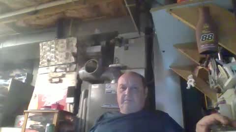 naked man online show from May 6, 1:47 am