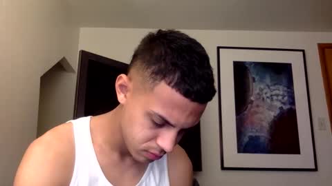 handsome01_ online show from December 14, 4:23 pm