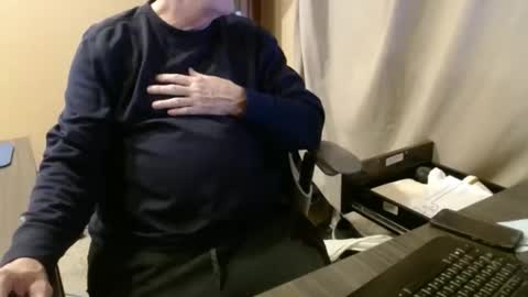 handsome_guy4u online show from March 26, 3:56 am