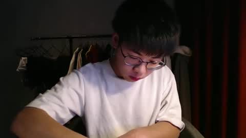 handsome_mannn online show from December 13, 6:49 pm