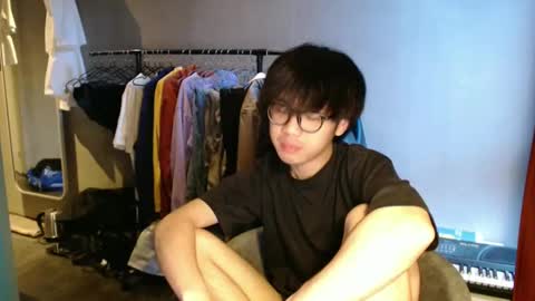 Snapshot of handsome_mannn chatting on June 5, 6:57 pm handsome_mannn online show from June 5, 6:57 pm
