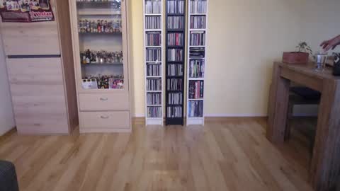 Snapshot of handsomeguy1984 chatting on February 1, 9:00 am HandsomeGuy1984 online show from February 1, 9:00 am