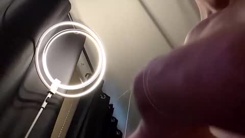 Snapshot of handsomerob42 chatting on October 20, 4:18 pm handsomerob42 online show from October 20, 4:18 pm