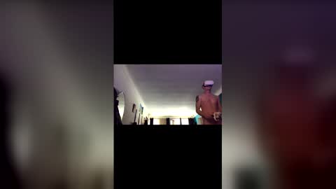 handsomerob42 online show from November 28, 7:05 pm