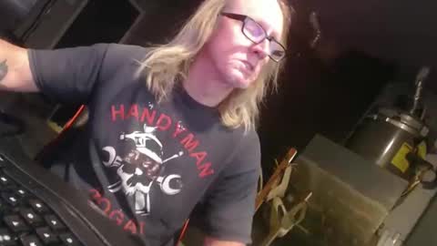 Snapshot of handyman5303 chatting on January 11, 2:47 pm Handystudman online show from January 11, 2:47 pm