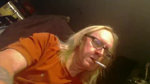 Snapshot of handyman5303 chatting on January 25, 11:02 am Handystudman online show from January 25, 11:02 am