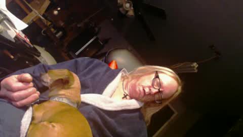 Snapshot of handyman5303 chatting on February 27, 1:07 pm Handystudman online show from February 27, 1:07 pm