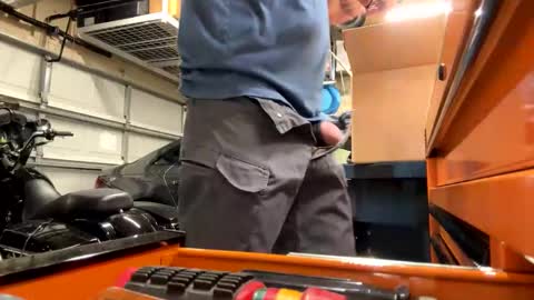 Snapshot of hangit0ut chatting on December 8, 4:28 pm hangit0ut online show from December 8, 4:28 pm