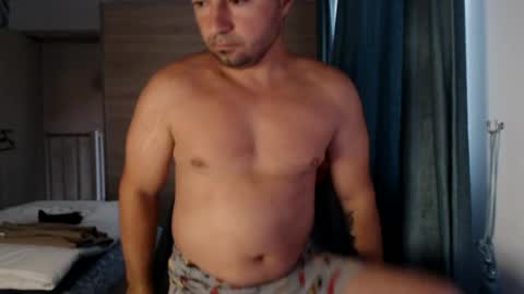 Snapshot of hankmalone chatting on July 6, 3:03 am HankMalone online show from July 6, 3:03 am