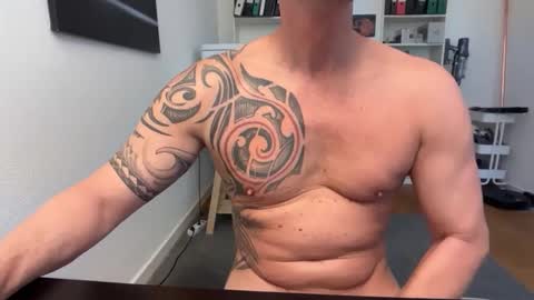 hanky online show from November 13, 8:35 am