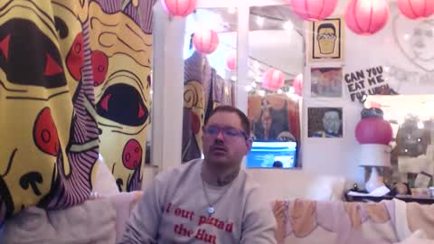 Snapshot of hankrams chatting on April 12, 2:33 pm hank rams online show from April 12, 2:33 pm