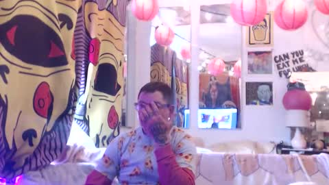 Snapshot of hankrams chatting on April 26, 3:32 pm hank rams online show from April 26, 3:32 pm