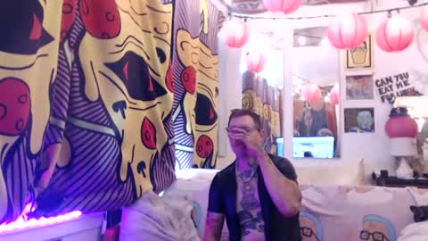 hank rams online show from July 18, 5:06 pm
