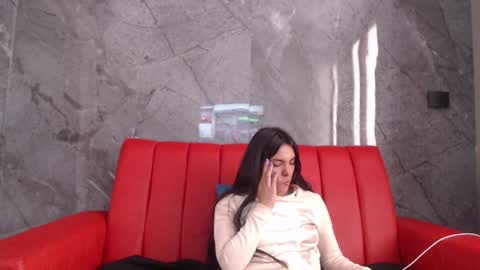 Hanna online show from October 4, 7:01 pm