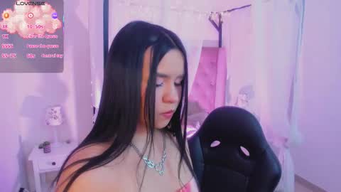 hanna  online show from November 21, 4:11 am