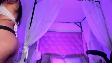 hanna  online show from April 15, 4:58 pm