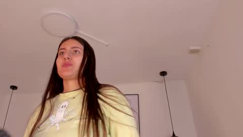 hanna__evans_ online show from October 17, 12:19 pm