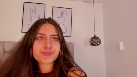 hanna__evans_ online show from November 1, 12:51 pm