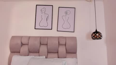 hanna__evans_ online show from November 13, 11:53 am