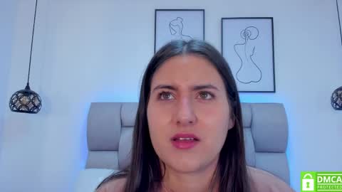 hanna__evans_ online show from April 18, 10:30 am