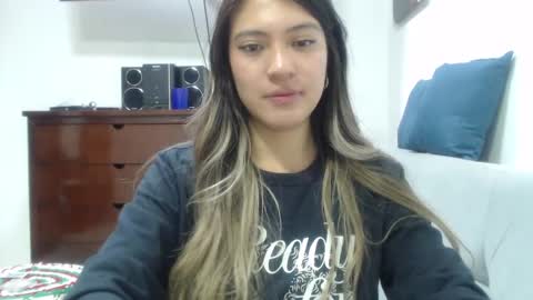 Hanna  online show from March 30, 1:06 am