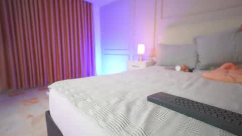 hanna online show from December 17, 1:44 am