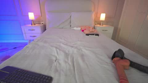 hanna online show from March 12, 3:23 am