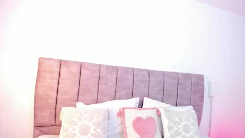 Snapshot of hanna_bunny15 chatting on October 6, 10:29 pm hanna_bunny15 online show from October 6, 10:29 pm