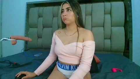 Snapshot of hanna_castro chatting on September 21, 5:09 am Hanna Castro online show from September 21, 5:09 am