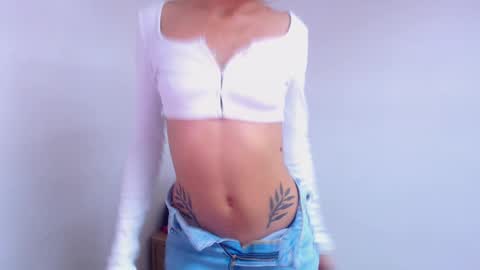 Sara online show from December 5, 7:17 pm